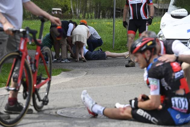 ANS, BELGIUM - APRIL 22 : crash of BETTIOL Alberto (ITA) of BMC Racing Team during the 104th edition of Ardennes Classics cycling race Liege Bastogne Liege with start in Liege and finish in Ans on April 22, 2018 in Ans, Belgium, 22 04 18 CYCLISME : Liege Bastogne Liege 2018 Cycling Race - 22 04 2018 PHOTONEWS PANORAMIC 