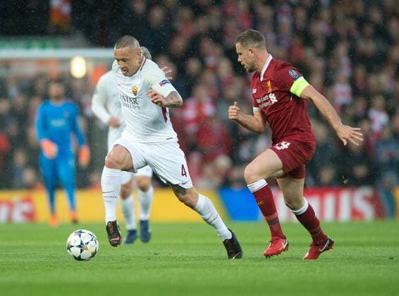 Liverpool v A.S. Roma UEFA Champions League Semi-Final Radja Nainggolan of AS Roma (left) pulls away from Jordan Henderson of Liverpool during the UEFA Champions League Semi-Final match at Anfield, Liverpool Content Not Available For UK Newspapers Copyright: xRussellxHartx FIL-11698-0001