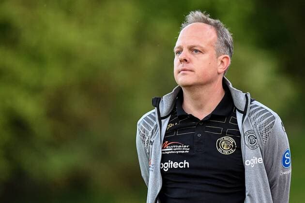 Trainer Daniel Weber (VfR Garching) Einzelbild, Aktion, Action Porträt, Portrait, Fussball, Regionalliga Bayern, VfR Garching - TSV Buchbach,