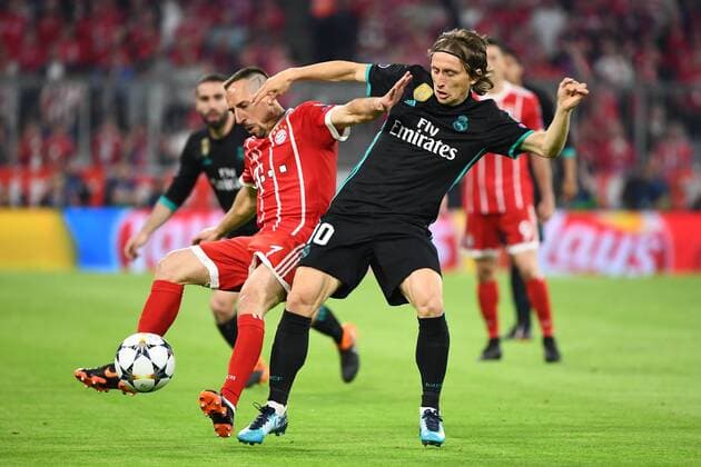 25.04.2018, xjhx, Fussball Champions League, FC Bayern Muenchen - Real Madrid, emspor, v.l. Franck Ribery (FCB - FC Bayern Muenchen), Luka Modric (Real Madrid) Muenchen