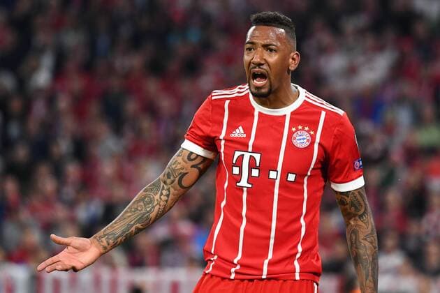 25.04.2018, xjhx, Fussball Champions League, FC Bayern Muenchen - Real Madrid, emspor, v.l. Jerome Boateng (FCB - FC Bayern Muenchen) gibt Anweisung, gestikuliert, mit den Armen gestikulieren, gives instructions, gesticulate Muenchen