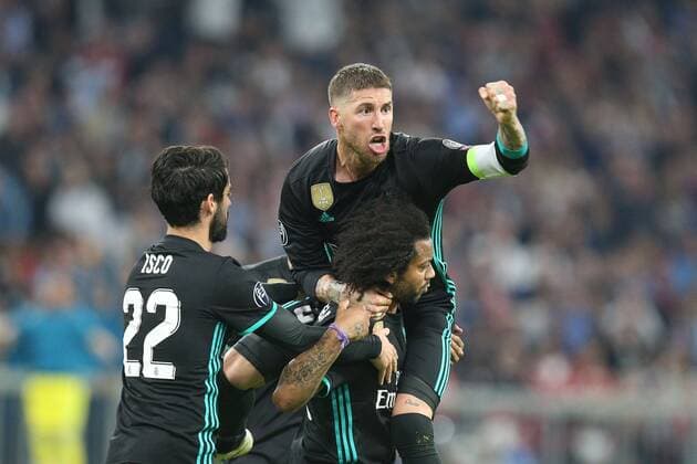 l-r: Torjubel von Isco 22 (Real Madrid), Marcelo 12 (Real Madrid) und Sergio Ramos 4 (Real Madrid) zum Ausgleich 1:1, FC Bayern Muenchen vs. Real Madrid, Fussball, Halbfinale, Champions League, 25.04.2018 Muenchen Bayern Deutschland