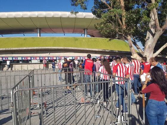 April 25, 2018 - EUM20180425DEP18.JPG.GUADALAJARA, Jal. Soccer Futbol-Chivas.- 25 de abril de 2018. Ambiente de los aficionados a las afueras del estadio Akron, previo a la final de la Liga de Campeones de la Concacaf, entre las Chivas de Guadalajara y el Toronto FC. Foto: Agencia EL UNIVERSAL Alfonso Morales EELG Latin News: April 25, 2018  - ZUMAu78_ 20180425_zaf_u78_576 Copyright: xElxUniversalx