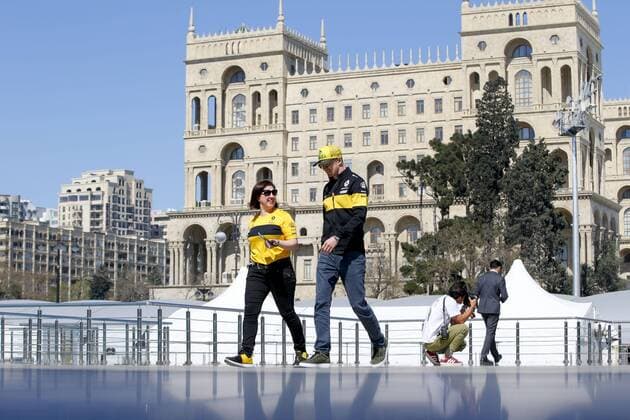 Motorsports: World Championship WM Weltmeisterschaft 2018; Grand Prix Azerbaijan, Grand Prix of Europe, Formula 1 2018 Azerbaijan Grand Prix, 27 Nico Hülkenberg (Renault F1 Team), Baku Azerbaijan