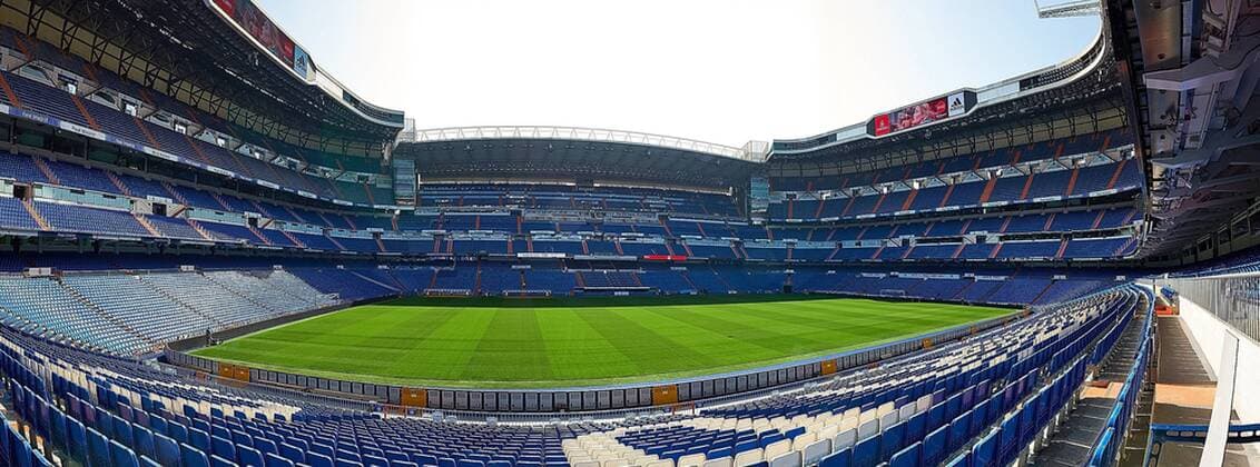 25.04.2018, xovx, Fussball Spanien Real Madrid Stadion, emspor, Estadio Santiago Bernabeu, Heimspielstätte von Real Madrid.Stadionansicht Innenraum, Rasen Madrid