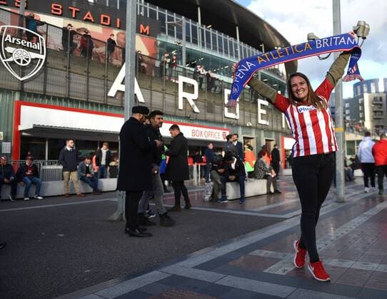 Arsenal v Atletico Madrid UEFA Europa League Semi-Final A young female fan of Atletico Madrid show their support prior to the UEFA Europa League Semi-Final match at the Emirates Stadium, London Content Not Available For UK Newspapers Copyright: xDanielxHamburyx FIL-11704-0007