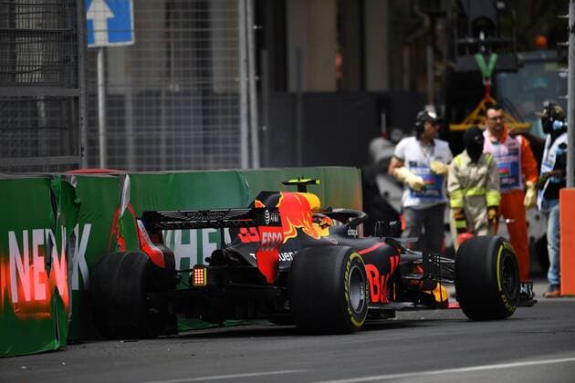 Max Verstappen, Red Bull Racing, formula 1 GP, Baku Aserbaidschan 27.04.2018 Photo:mspb Jerry Andre Crash, Max Verstappen, formula 1 GP, Aserbaidschan 2018