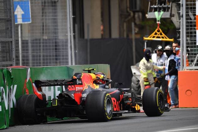 Bilder des Tages - SPORT Max Verstappen, Red Bull Racing, formula 1 GP, Baku Aserbaidschan 27.04.2018 Photo:mspb Jerry Andre Crash, Max Verstappen, formula 1 GP, Aserbaidschan 2018