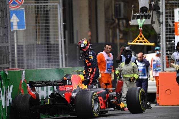 Max Verstappen, Red Bull Racing, formula 1 GP, Baku Aserbaidschan 27.04.2018 Photo:mspb Jerry Andre Crash, Max Verstappen, formula 1 GP, Aserbaidschan 2018
