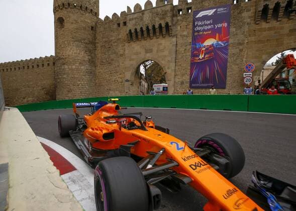 Motorsports: World Championship WM Weltmeisterschaft 2018; Grand Prix Azerbaijan, Grand Prix of Europe, Formula 1 2018 Azerbaijan Grand Prix, 2 Stoffel Vandoorne (BEL, McLaren Honda), Baku Azerbaijan