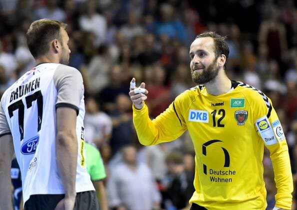 EHF-Pokal-Viertelfinale, Fuechse Berlin - RK Nexe Nasice 28.04.2018 28.04.2018,Max Schmeling Halle,EHF-Pokal,Viertelfinale, Fuechse Berlin - RK Nexe Nasice,v.lMatjaz Brumen(RK Nexe Nasice 77),Silvio Heinevetter(Fuechse Berlin 12).
