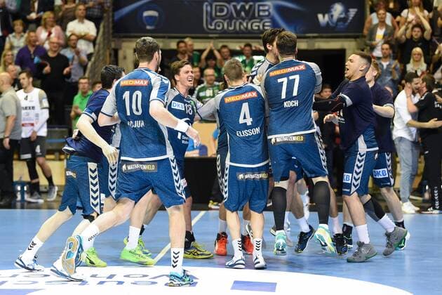 Handball, Herren, EHF-Pokal, Saison 2017 18, Viertelfinale, Rückspiel, Füchse Berlin - RK Nexe, Jubel nach dem Abpfiff bei den Füchsen Berlin, 28.04.18, Copyright: xMichaelxHundtx xMatthiasxKochx