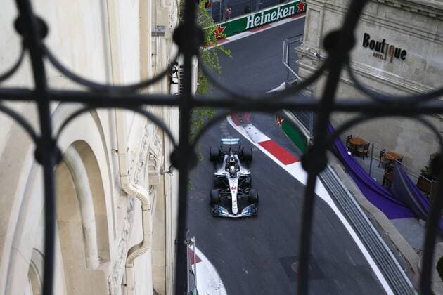 Motorsports: World Championship WM Weltmeisterschaft 2018; Grand Prix Azerbaijan, Grand Prix of Europe, Formula 1 2018 Azerbaijan Grand Prix, 44 Lewis Hamilton (GBR, Mercedes AMG Petronas F1 Team), Baku Azerbaijan