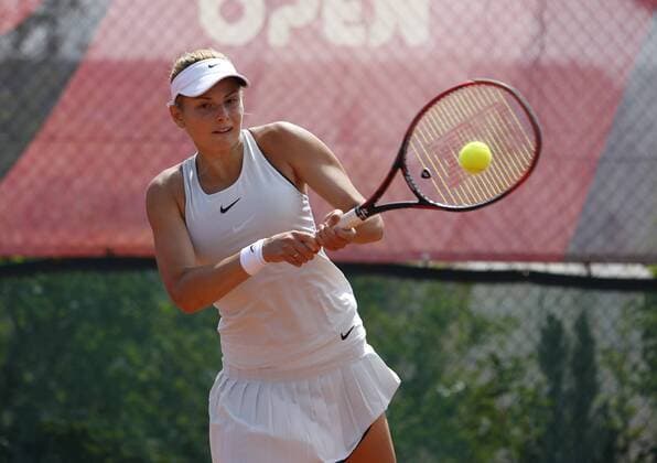 Tennis - Turnier - 28.04.2018 - Wiesbaden Tennis Open v.l. Katarina Savatska Wiesbaden Tennis Open