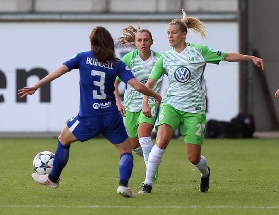Wolfsburg vs Chelsea, CL Frauen Wolfsburg, Deutschland 29.04.2018, FUßBALL - VfL Wolfsburg vs FC Chelsea, Halbfinale, UEFA Frauen Champions League, Saison 2017-18. Bild zeigt: Lara Dickenmann (VfL Wolfsburg) Wolfsburg