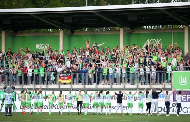 Wolfsburg vs Chelsea, CL Frauen Wolfsburg, Deutschland 29.04.2018, FUßBALL - VfL Wolfsburg vs FC Chelsea, Halbfinale, UEFA Frauen Champions League, Saison 2017-18. Bild zeigt: Schlussjubel Finale Wolfsburg