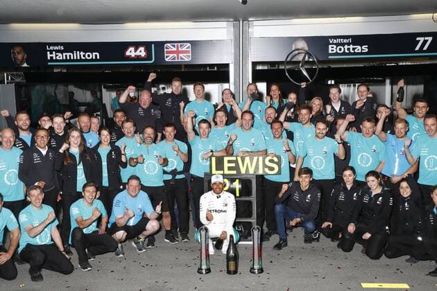 Motorsports: World Championship WM Weltmeisterschaft 2018; Grand Prix Azerbaijan, Grand Prix of Europe, Formula 1 2018 Azerbaijan Grand Prix, 44 Lewis Hamilton (GBR, Mercedes AMG Petronas F1 Team), Baku Azerbaijan