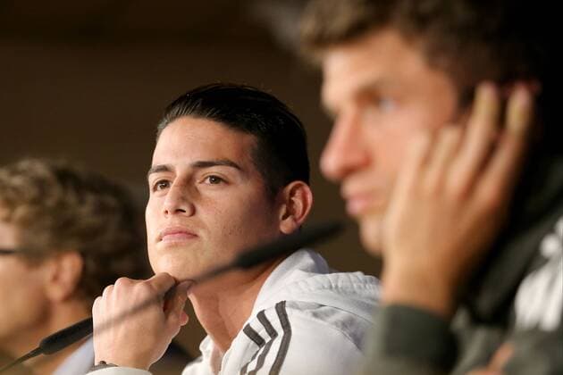 James Rodriguez (FC Bayern Muenchen 11) Thomas Mueller (FC Bayern Muenchen 25), Pressekonferenz, Real Madrid CF vs FC Bayern Muenchen, Champions League, Halbfinale, Fussball, 30.04.2018, Pressekonferenz, Real Madrid CF vs FC Bayern Muenchen, Champions League, Halbfinale, Fussball, 30.04.2018 Madrid Copyright: xLanger Eibner-Pressefotox EP_HLR