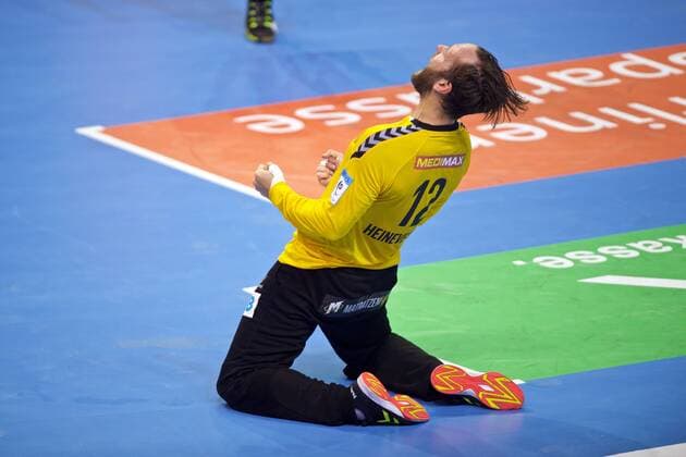 Handball Berlin 28.04.2018 EHF Cup Saison 2017 2018 Viertelfinale Rückspiel Füchse Berlin - RK Nexe Jubel Silvio Heinevetter (Füchse Berlin, TW, No.12) nach dem Spiel