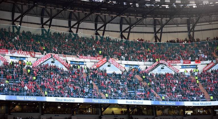01.05.2018, xfux, Fussball Champions League, Halbfinale, Real Madrid - FC Bayern Muenchen, emspor, v.l. Bayern Fans Madrid