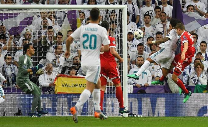 01.05.2018, xfux, Fussball Champions League, Halbfinale, Real Madrid - FC Bayern Muenchen, emspor, v.l. Keylor Navas (Real Madrid), Marcelo (Real Madrid), Thomas Mueller (FC Bayern Muenchen) Madrid