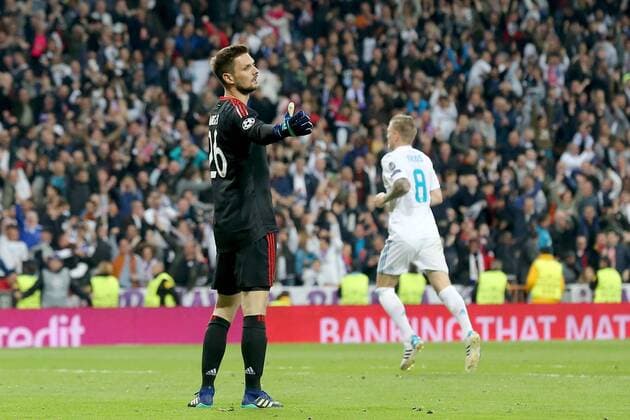 Torwart Sven Ulreich (FC Bayern Muenchen 26) kann es nicht glauben, Real Madrid CF vs FC Bayern Muenchen, Champions League, Halbfinale, Fussball, 01.05.2018, Real Madrid CF vs FC Bayern Muenchen, Champions League, Halbfinale, Fussball, 01.05.2018 Madrid Copyright: xLanger Eibner-Pressefotox EP_HLR