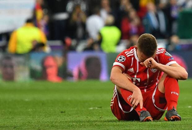 01.05.2018, xfux, Fussball Champions League, Halbfinale, Real Madrid - FC Bayern Muenchen, emspor, v.l. Joshua Kimmich (FC Bayern Muenchen) enttaeuscht, enttaeuscht schauend, dissapointed Madrid