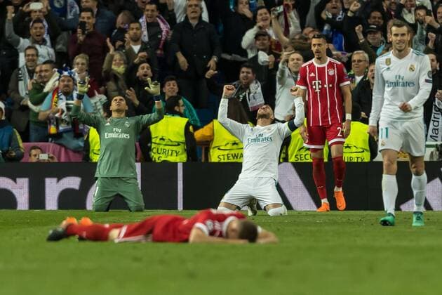 Madrid, Spanien 01.05.2018, UEFA Champions League - 2017 18 Season, Semi-finals, Halbfinale, Second leg, Rueckspiel, Real Madrid - FC Bayern Muenchen, Torwart Keylor Navas (Real Madrid) und Sergio Ramos (Real Madrid) jubeln nach dem spiel ( DeFodi048