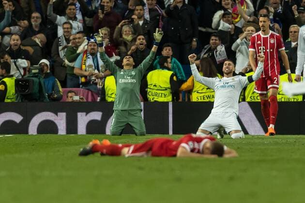 Themen der Woche - SPORT Bilder des Tages - SPORT Madrid, Spanien 01.05.2018, UEFA Champions League - 2017 18 Season, Semi-finals, Halbfinale, Second leg, Rueckspiel, Real Madrid - FC Bayern Muenchen, Torwart Keylor Navas (Real Madrid) und Sergio Ramos (Real Madrid) jubeln nach dem spiel ( DeFodi048 *** Madrid Spain 01 05 2018 UEFA Champions League 2017 18 Season Semi finals Semifinals Second leg Relegation Real Madrid FC Bayern Muenchen Keeper Keylor Navas Real Madrid and Sergio Ramos Real Madrid cheer for DeFodi048