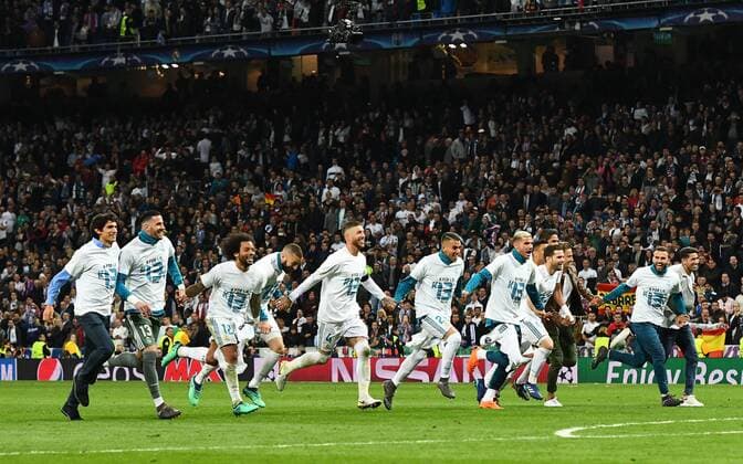 01.05.2018, xfux, Fussball Champions League, Halbfinale, Real Madrid - FC Bayern Muenchen, emspor, v.l. Jesus Vallejo (Real Madrid), Marcelo (Real Madrid), Sergio Ramos (Real Madrid) und Team äjubeln jubelt nach Spielende. Madrid