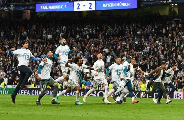 Bilder des Tages - SPORT 01.05.2018, xfux, Fussball Champions League, Halbfinale, Real Madrid - FC Bayern Muenchen, emspor, v.l. Jesus Vallejo (Real Madrid), Marcelo (Real Madrid), Sergio Ramos (Real Madrid) und Team äjubeln jubelt nach Spielende. Madrid