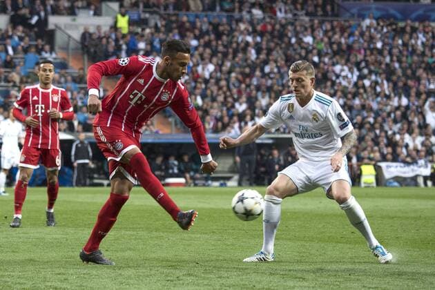 Corentin Tolisso und Toni Kroos beim UEFA Champions League Halbfinalspiel Real Madrid gegen FC Bayern München (2:2) im Estadio Santiago Bernabeu. Madrid, 01.05.2018