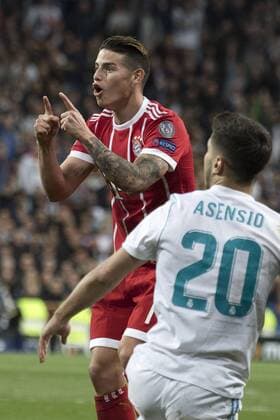 James Rodriguez und Marco Asensio beim UEFA Champions League Halbfinalspiel Real Madrid gegen FC Bayern München (2:2) im Estadio Santiago Bernabeu. Madrid, 01.05.2018