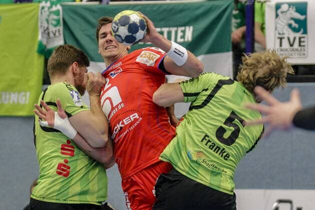 TV Emsdetten - HBW Balingen-Weilstetten, vl. Georg Pöhle (Emsdetten), Jona Schoch (HBW), Marten Franke (Emsdetten) Handball, 2.Liga, TV Emsdetten - HBW Balingen, 02.05.2018 Emsdetten Copyright: xEIBNER Oberheimx EP_OBERHEIM