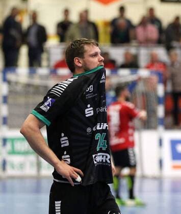 Enttaeuschung bei Fynn Wiebe (VfL Eintracht Hildesheim 24), ASV Hamm-Westfalen vs VfL Eintracht Hildesheim, Handball, 2. Bundesliga, 02.05.2018, ASV Hamm-Westfalen vs VfL Eintracht Hildesheim, Handball, 2. Bundesliga, 02.05.2018 Hamm Copyright: xEIBNER JanxStrohdiekx EP_JSK