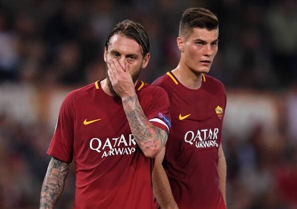 FUSSBALL CHAMPIONS LEAGUE SAISON 2017 2018 HALBFINALE RUECKSPIEL AS Rom - FC Liverpool 02.05.2018 Daniele De Rossi (li) und Patrik Schick (re. beide AS Rom) Rom