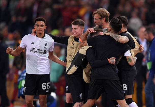 FUSSBALL CHAMPIONS LEAGUE SAISON 2017 2018 HALBFINALE RUECKSPIEL AS Rom - FC Liverpool 02.05.2018 Trainer Juergen Klopp (re, FC Liverpool) jubelt ueber den Einzug in das Finale Rom