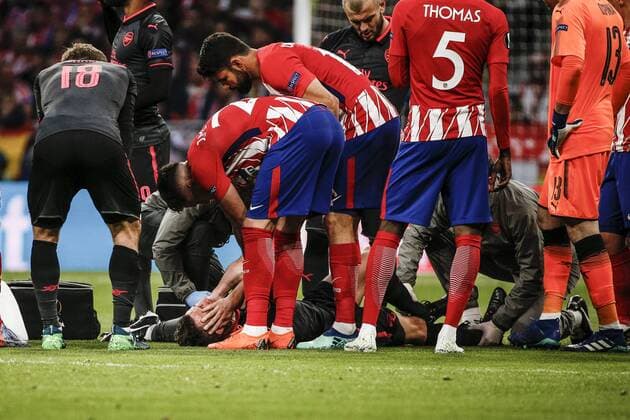 3rd May 2018, Wanda Metropolitano, Madrid, Spain; UEFA Europa League football, semi final, 2nd leg, Atletico Madrid versus Arsenal; Laurent Koscielny (Arsenal) is injured and substituted  ActionPlus12019171