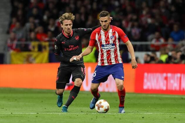 Spanien, Madrid 03.05.2018, UEFA Europa League - 2017 2018 Season, Semi-finals, Second leg, Halbfinale, Atletico Madrid - Arsenal FC, Nacho Monreal (AFC) und Koke (ATL) im Zweikampf ( DeFodi048