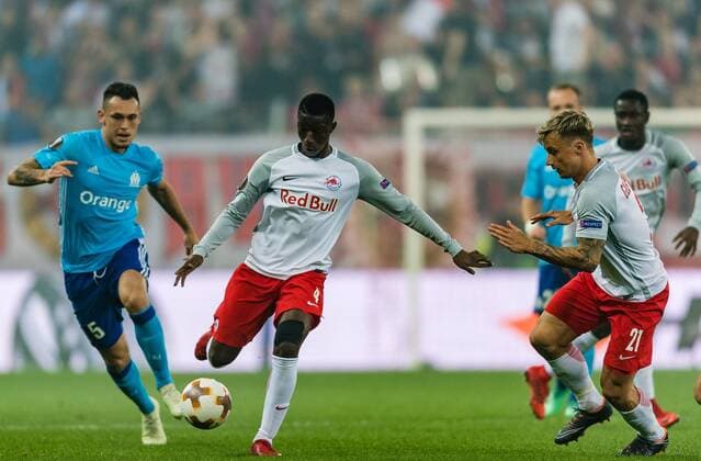 03.05.2018, Red Bull Arena, Salzburg, AUT, UEFA EL, FC Salzburg vs Olympique Marseille, Halbfinale, Rueckspiel, im Bild v.l. Amadou Haidara (FC Salzburg), Fredrik Gulbrandsen (FC Salzburg) during the UEFA Europa League Semifinal, 2nd Leg Match between FC Salzburg and Olympique Marseille at the Red Bull Arena in Salzburg, Austria on 2018 05 03. Salzburg