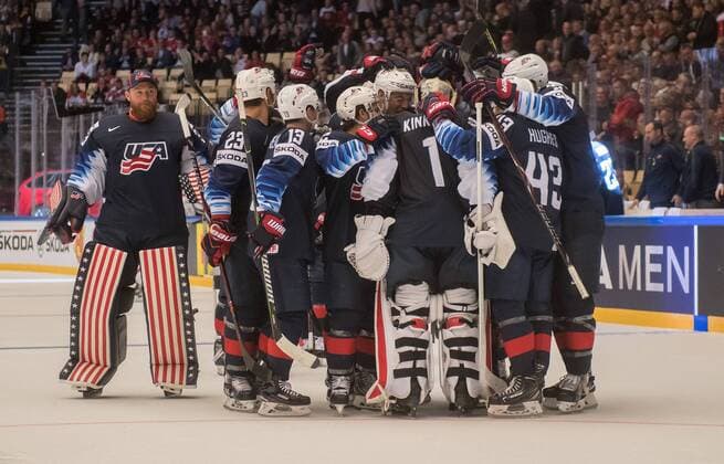 04.05.2018, xblx, Eishockey WM 2018, USA - Kanada, emspor, v.l. USA feiert feiern den Sieg Herning