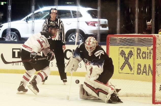 4th May 2018, Jyske Bank Boxen, Herning, Denmark; IIHF Ice hockey Eishockey World Championships, Group B, USA versus Canada; The deciding penalty, from Jordan EBERLE (Canada) is saved by Keith KINKAID (USA)  ActionPlus12019566