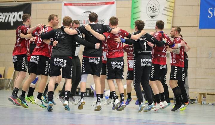 2.HBL HSG Konstanz - VFL Luebeck Schwartau 24:31. Freudentanz nach dem Sieg. 2. Liga, Handball, HSG Konstanz - VFL Luebeck Schwartau, 04.05.2018 Konstanz Copyright: xEIBNER PeterxPisax EP_EER