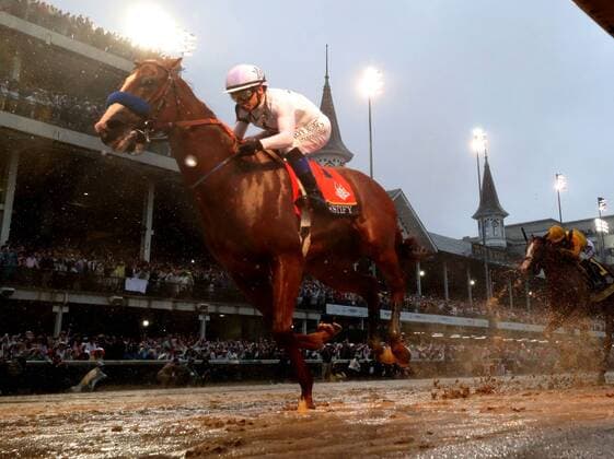 Themen der Woche - SPORT Bilder des Tages - SPORT Jockey Mike Smith, aboard Justify, wins the 144th running of the Kentucky Derby on May 5, 2018 at Churchill Downs in Louisville Kentucky.  KYP20180505199 MARKxABRAHAM