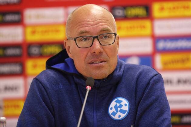 Fußball, Trainerhistorie, Stuttgarter Kickers JUERGEN SEEBERGER MAINZ 05 II-SV STUTTGARTER KICKERS REGIONALLIGA SUEDWEST MAINZ 