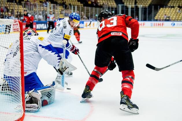 180506 Ryan Nugent-Hopkins of Canada scores 1-0 during the IIHF Ice hockey Eishockey World Championship WM Weltmeisterschaft match between South Korea and Canada on May 6, 2018 in Herning. Photo: Vegard Wivestad Gr¿tt BILDBYRN kod VG 170154 Copyright: VEGARDxWIVESTADxGR¯TT BB180506BB151