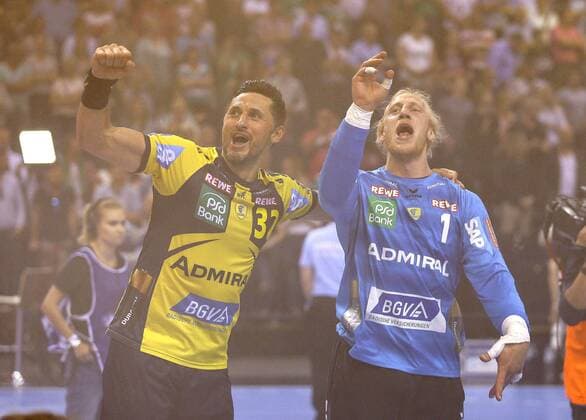 Siegesjubel der Löwen , Torhüter Mikael Appelgren und links Alexander Petersson Handball Final-Four Turnier in Hamburg am So. 06.05.2018 , Finale Rhein Neckar Löwen - Burgdorf Hannover 30 - 26