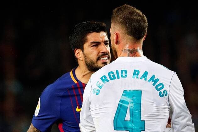 Themen der Woche - SPORT Bilder des Tages - SPORT Real Madrid s defense Sergio Ramos (R) faces FC Barcelona Barca s Uruguayan forward Luis Suarez (L) during a game of La Liga, at the Camp Nou Stadium, in Barcelona, Spain, 6 May 2018. Barcelona vs. Real Madrid !ACHTUNG: NUR REDAKTIONELLE NUTZUNG!  Copyright: xAlejandroxGarciax GRAF685 20180506-636612410478541258