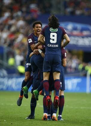 Joie LO CELSO Giovani (PSG) avec Thiago SILVA (PSG) et equipe FOOTBALL : Les Herbiers vs Paris Saint Germain - Finale Coupe de France - 08 05 2018 GwendolineLeGoff Panoramic 