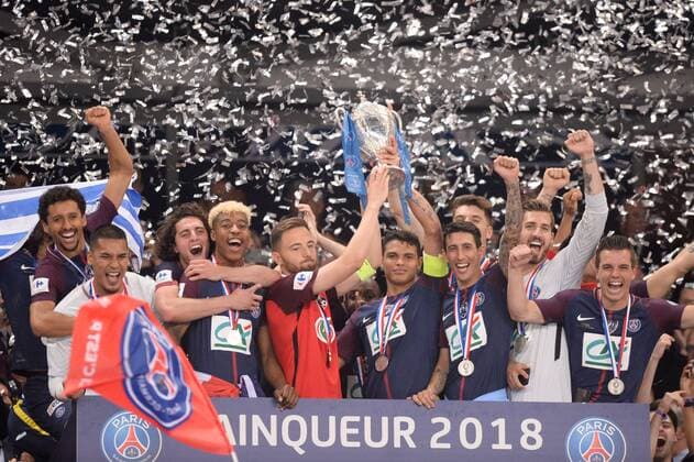 05 MARQUINHOS (PSG) - 16 ALPHONSE AREOLA (PSG) - 25 ADRIEN RABIOT (PSG) - 03 PRESNEL KIMPEMBE (PSG) - 02 THIAGO SILVA (PSG) - 11 ANGEL DI MARIA (PSG) - 01 KEVIN TRAPP (PSG) - 18 GIOVANI LO CELSO (PSG) - 06 Sebastien Flochon (her) - JOIE - TROPHEE FOOTBALL : Les Herbiers vs Paris SG - Coupe de France - Finale - 08 05 2018 AnthonyBIBARD FEP Panoramic 